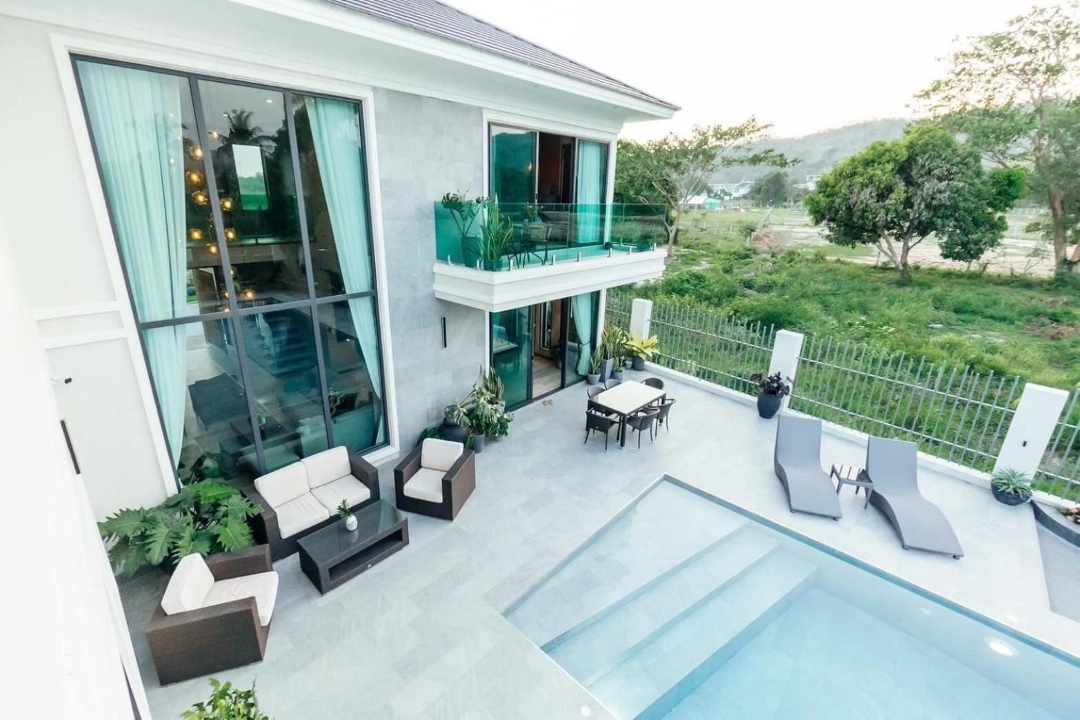 Villa 5-bedroom Luxurious 5-star With Private Pool Hua Hin